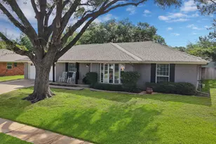 1615 Cresthaven Dr, Pantego, TX 76013 - Photo 6