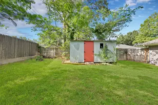 1615 Cresthaven Dr, Pantego, TX 76013 - Photo 38