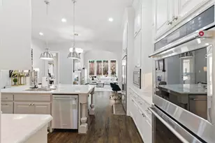 645 Clearwater Dr, Irving, TX 75039 - Photo 2