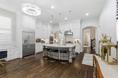 645 Clearwater Drive, Irving, TX 75039 - Photo 10