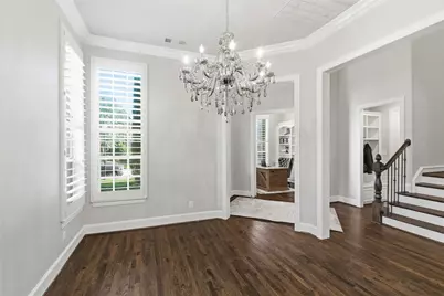 645 Clearwater Drive, Irving, TX 75039 - Photo 6