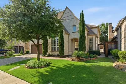 645 Clearwater Drive, Irving, TX 75039 - Photo 2