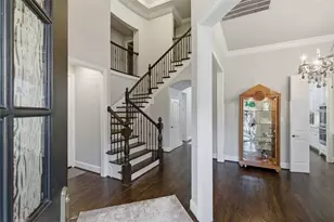 645 Clearwater Dr, Irving, TX 75039 - Photo 4