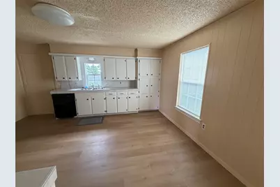 1114 Thorpe Springs Road, Granbury, TX 76048 - Photo 6
