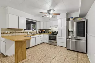 13955 Birchlawn Dr, Farmers Branch, TX 75234 - Photo 4