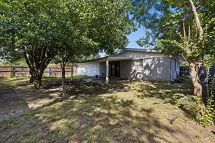 13955 Birchlawn Dr, Farmers Branch, TX 75234 - Photo 18