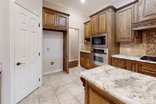 3722 Cove Timber Ave, Granbury, TX 76049 - Photo 12