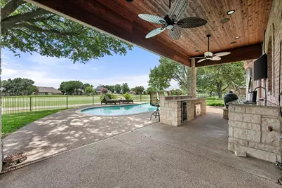 1398 Fairhaven Drive, Mansfield, TX 76063 - Photo 6