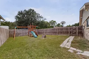 4329 Thicket Dr, Garland, TX 75043 - Photo 24