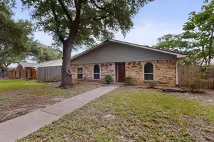 4329 Thicket Dr, Garland, TX 75043 - Photo 1