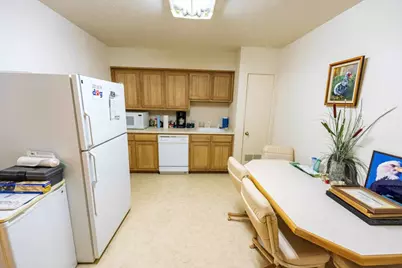 721 W Division Street, Arlington, TX 76012 - Photo 8