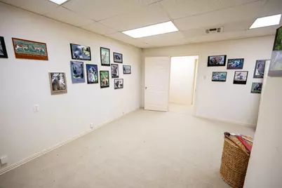 721 W Division Street, Arlington, TX 76012 - Photo 10