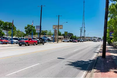721 W Division Street, Arlington, TX 76012 - Photo 28