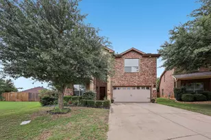 5220 Prestwick Dr, Arlington, TX 76001 - Photo 1
