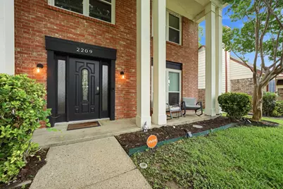 2209 Villawood Lane, Garland, TX 75040 - Photo 2