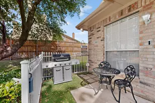 3910 Brandon Park Dr, Garland, TX 75044 - Photo 4