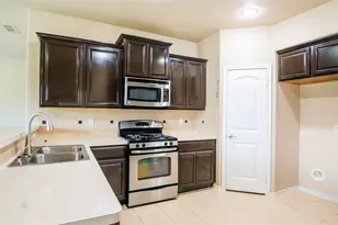 1801 Potrillo Ln, Fort Worth, TX 76131 - Photo 10