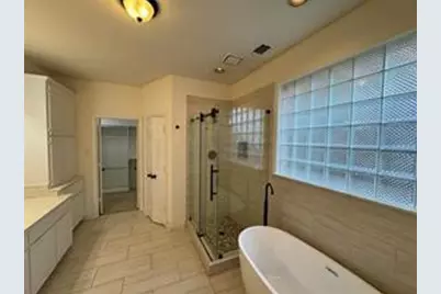 1100 Hunters Creek Drive, Carrollton, TX 75007 - Photo 20