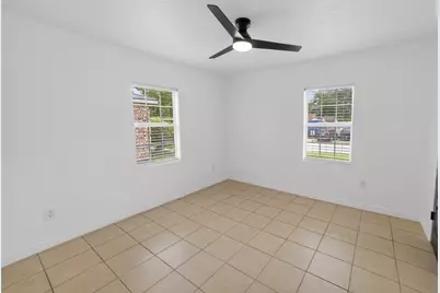 3220 Illinois Avenue, Fort Worth, TX 76110 - Photo 24
