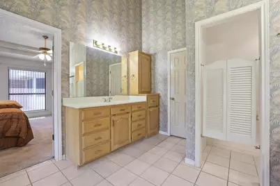 4201 Spurwood Drive, Carrollton, TX 75010 - Photo 18