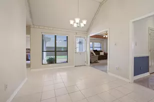 4201 Spurwood Dr, Carrollton, TX 75010 - Photo 12