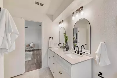 3965 Singleleaf Lane, Fort Worth, TX 76133 - Photo 18