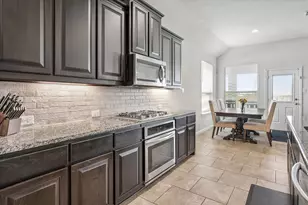 3001 Hidden Valley Dr, Fort Worth, TX 76177 - Photo 8