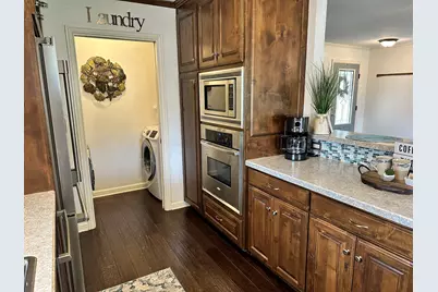 3713 Lake Vista Court, Granbury, TX 76049 - Photo 10