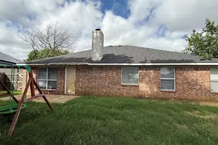 8001 Mourning Dove Dr, Arlington, TX 76002 - Photo 6