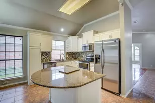 4637 Parkmount Dr, Fort Worth, TX 76137 - Photo 18
