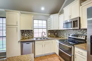 4637 Parkmount Dr, Fort Worth, TX 76137 - Photo 20