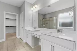 5901 Silverhollow Dr, Fort Worth, TX 76137 - Photo 24