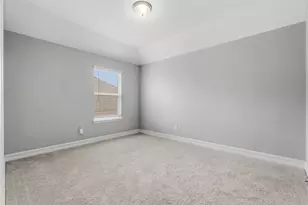 5901 Silverhollow Dr, Fort Worth, TX 76137 - Photo 30