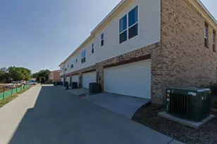 303 Lily Ln, Lewisville, TX 75057 - Photo 16