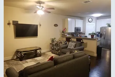 303 Lily Lane, Lewisville, TX 75057 - Photo 4