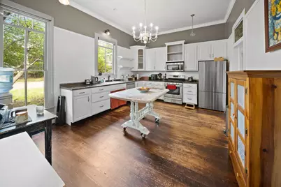 526 W Houston Street, Tyler, TX 75702 - Photo 8