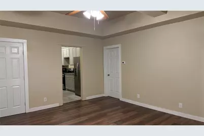 5208 E Side Avenue #1, Dallas, TX 75214 - Photo 2