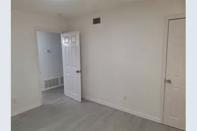 5912 Maceo Lane, Fort Worth, TX 76112 - Photo 10