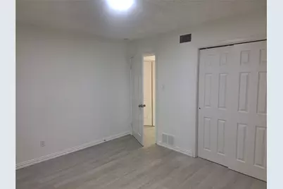 5912 Maceo Lane, Fort Worth, TX 76112 - Photo 14