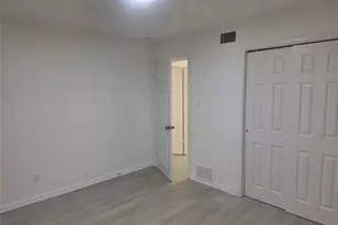 5912 Maceo Ln, Fort Worth, TX 76112 - Photo 14
