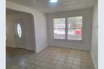5912 Maceo Lane, Fort Worth, TX 76112 - Photo 8