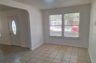 5912 Maceo Ln, Fort Worth, TX 76112 - Photo 8