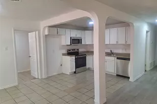 5912 Maceo Ln, Fort Worth, TX 76112 - Photo 6