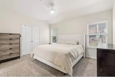 2117 Parkview, Carrollton, TX 75006 - Photo 18