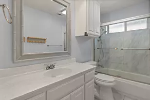 1003 Hunters Creek Dr, Carrollton, TX 75007 - Photo 16