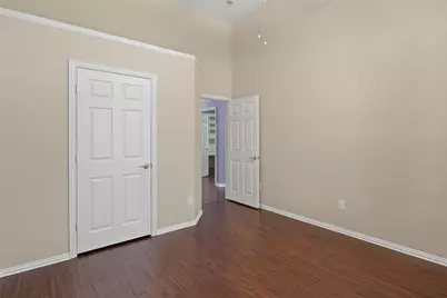 1003 Hunters Creek Drive, Carrollton, TX 75007 - Photo 14