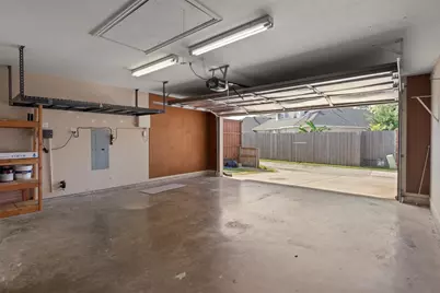 1003 Hunters Creek Drive, Carrollton, TX 75007 - Photo 20