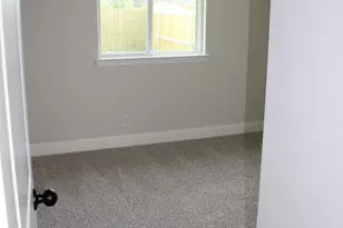 202 Walnut St, Whitesboro, TX 76273 - Photo 8