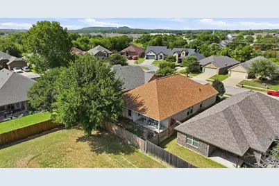 1408 Lauren Lane, Granbury, TX 76048 - Photo 38