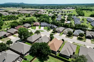 1408 Lauren Ln, Granbury, TX 76048 - Photo 6
